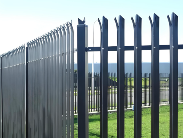 Palisade Fencing Options: Section, Design, and Security Explained
